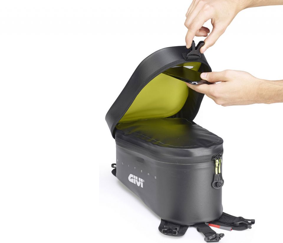 cyclebitz: Givi GRT716 Canyon Tank Bag 6L