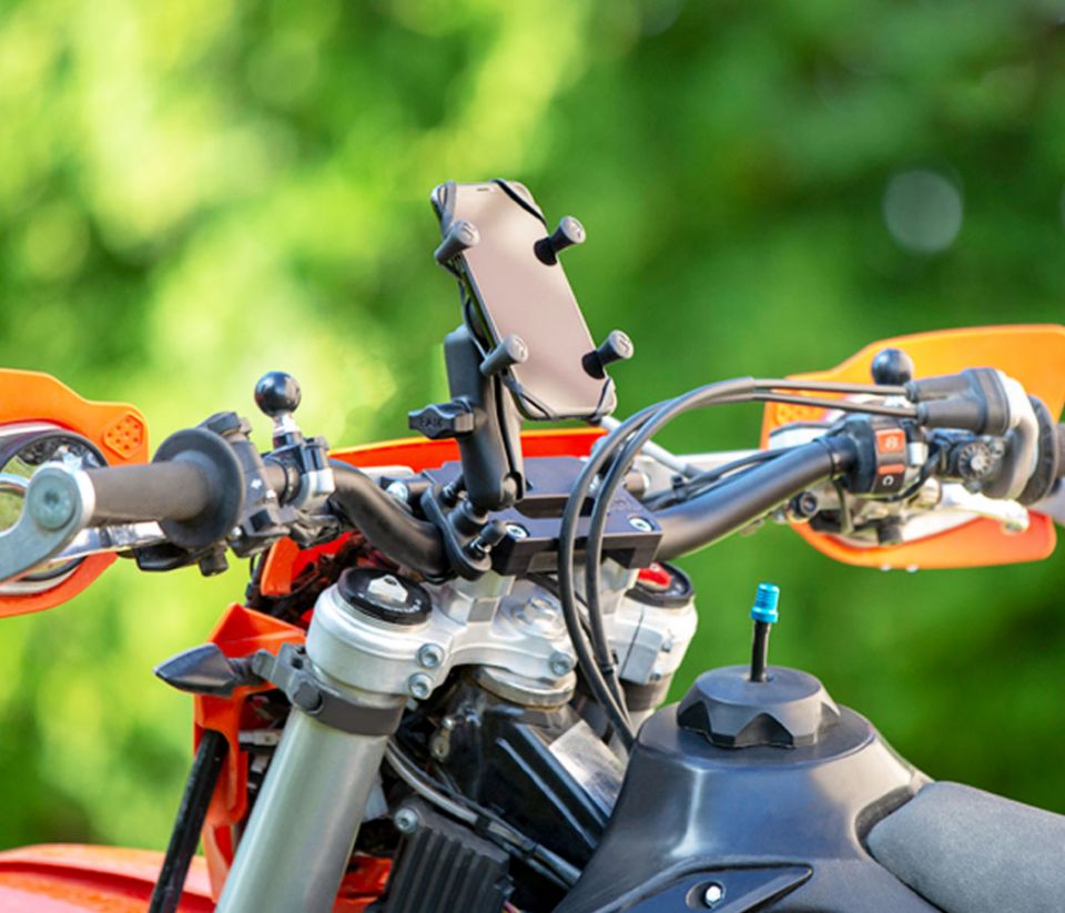 cyclebitz: RAM Mounts X-Grip Small Universal Holder Rail Mount Kit